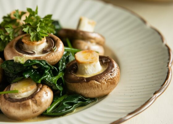 Buttery Garlic Mushrooms & Spinach