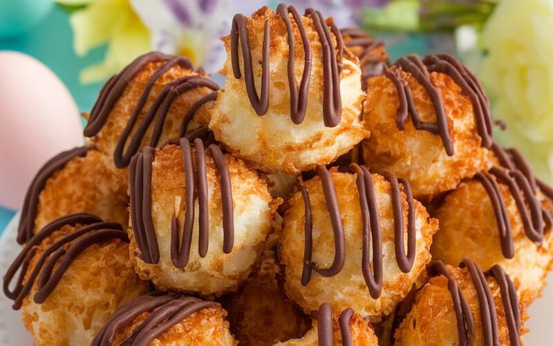 Low-Carb Keto Coconut Macaroons for Easter